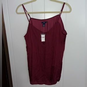Old Navy Maroon Tank Top NWT Women’s Large Maroon